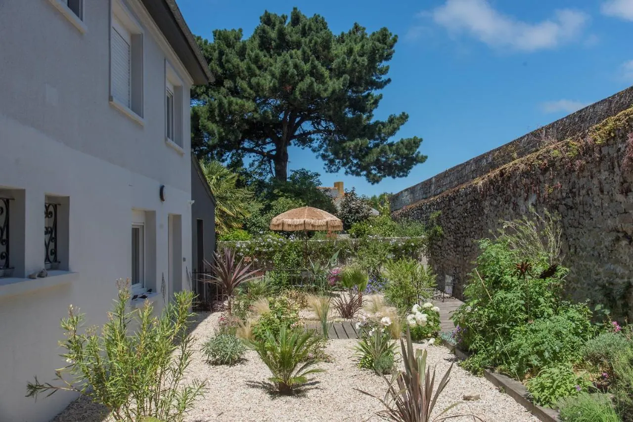 chambre d'hôte et gîte du jardin des corsaires Saint-Malo Maison d'hôtes