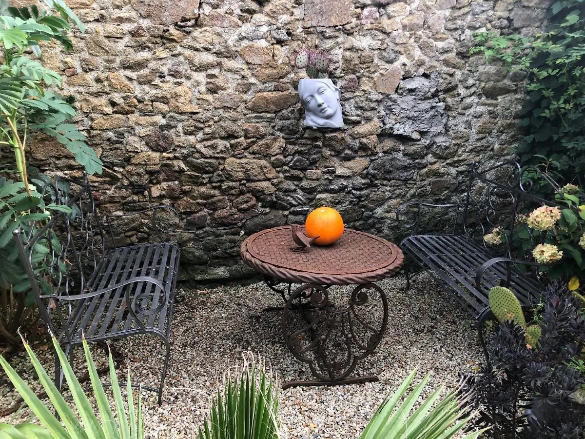Casa de hóspedes chambre d'hôte et gîte du jardin des corsaires Saint-Malo